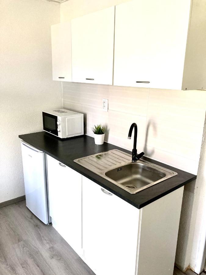 City Apartment Štúrovo Bagian luar foto