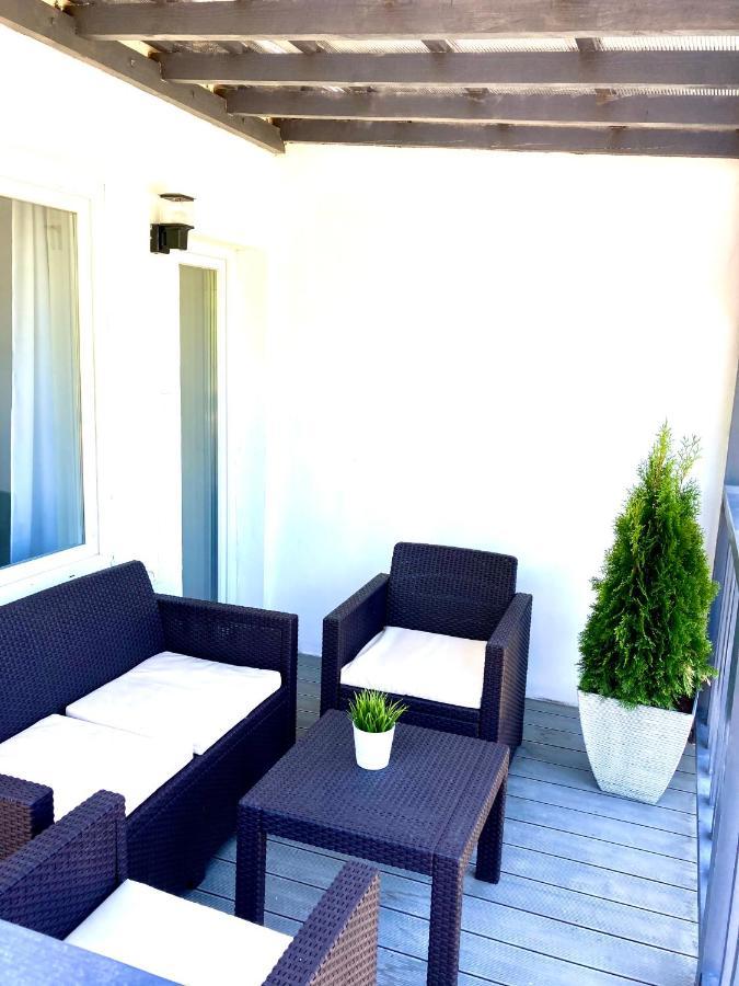 City Apartment Štúrovo Bagian luar foto