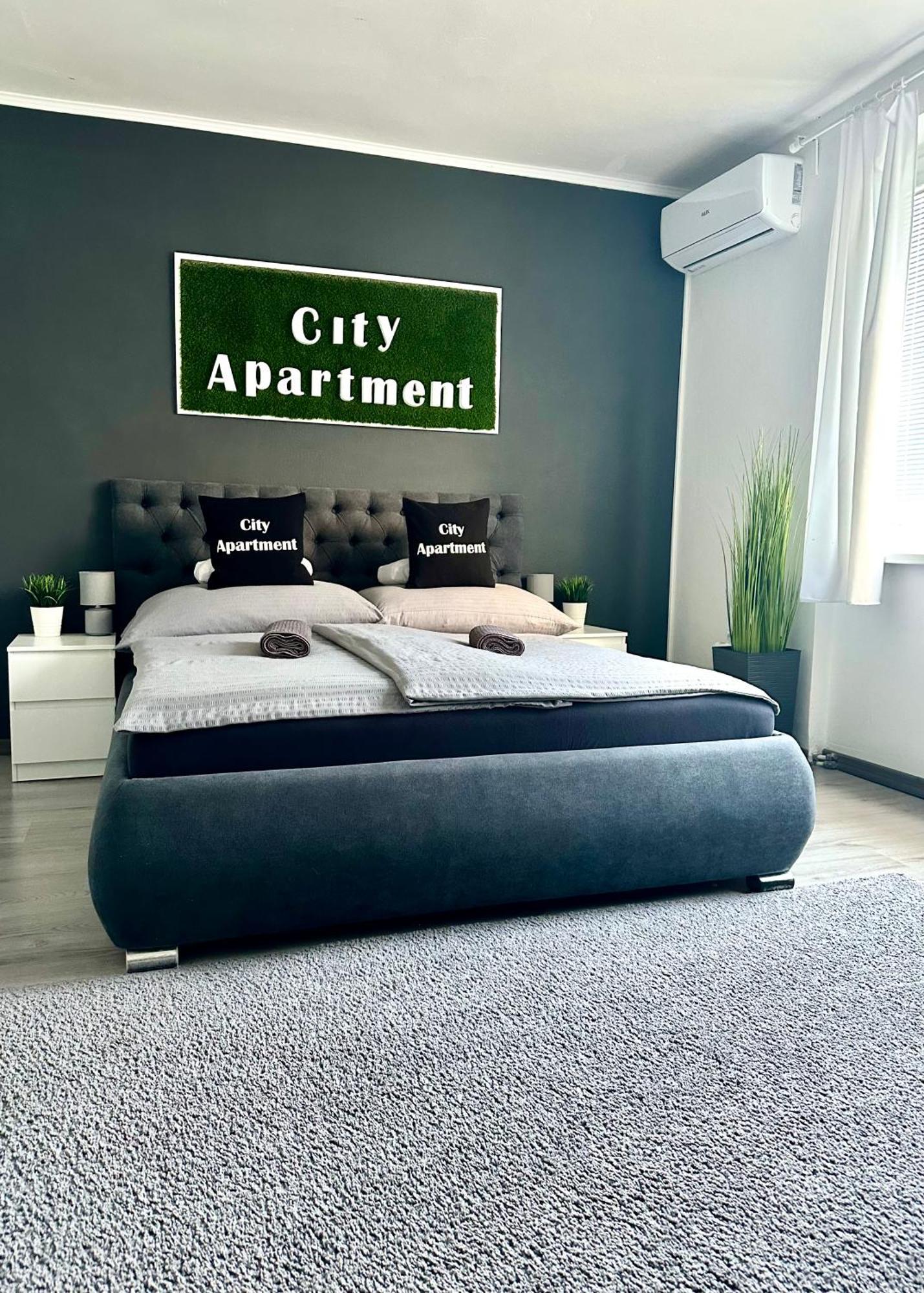 City Apartment Štúrovo Bagian luar foto