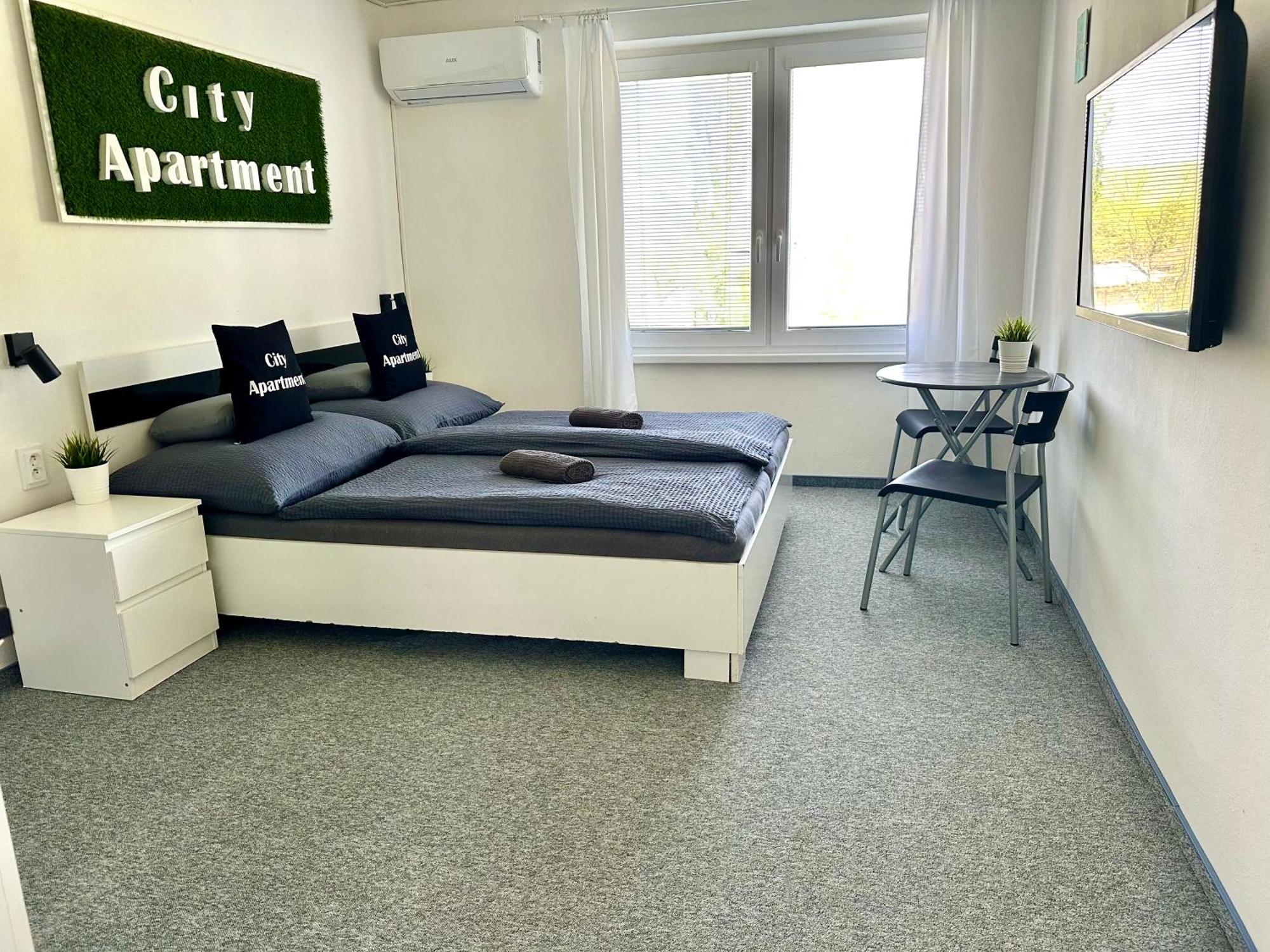 City Apartment Štúrovo Bagian luar foto